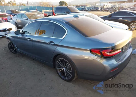 2021 BMW 530E z USA, uszkodzony, nr VIN WBA13AG04MCG37632